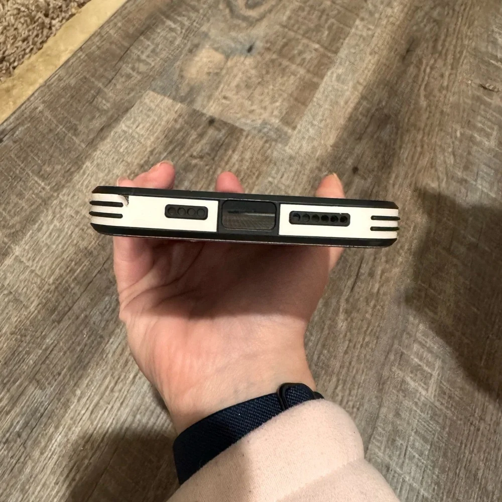 iPhone 15 PROMAX MagSafe case